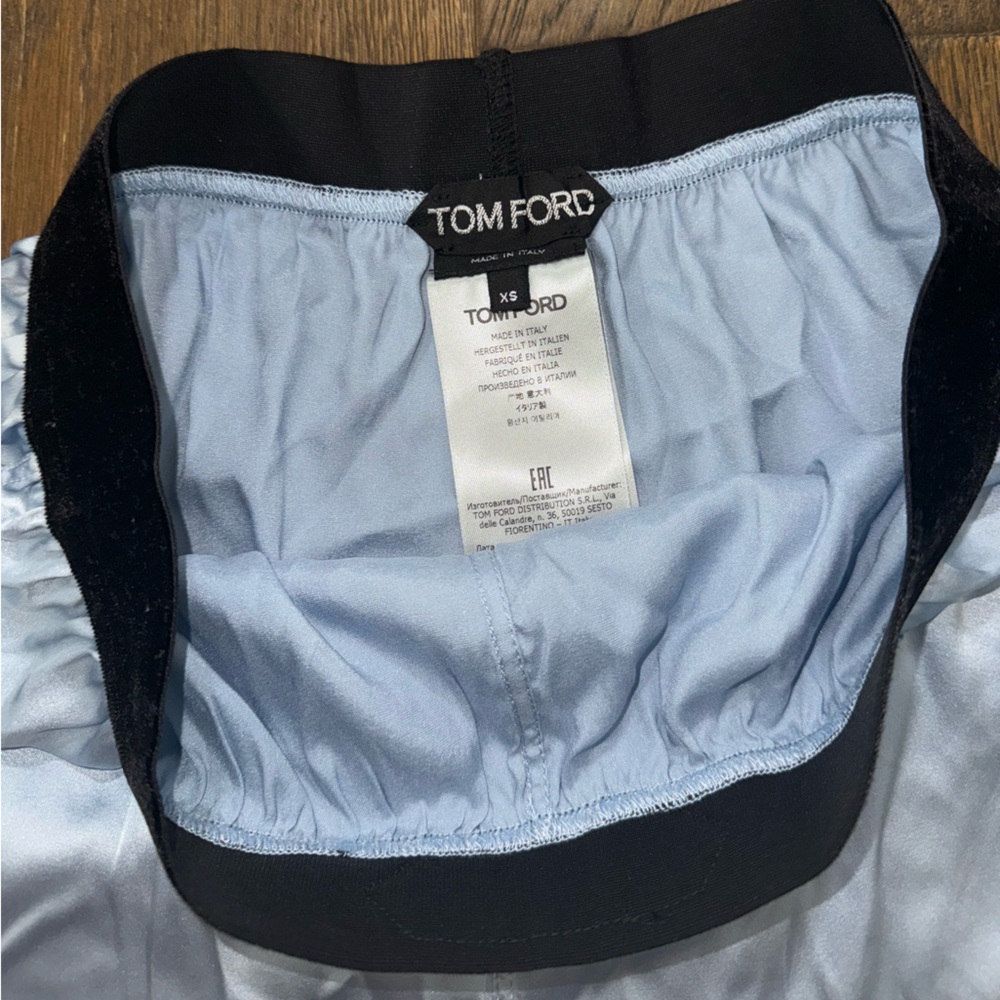 Tom Ford silk satin shorts - Picture 5 of 5